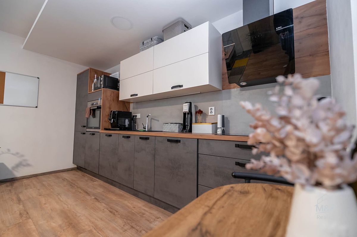 Pronájem bytu 2+kk 41 m² – fotografie 2