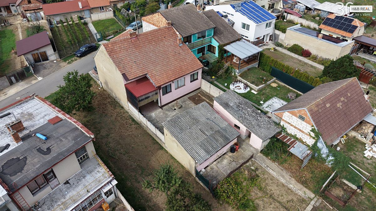 Prodej rodinného domu 180 m², pozemek 1822 m² – fotografie 4