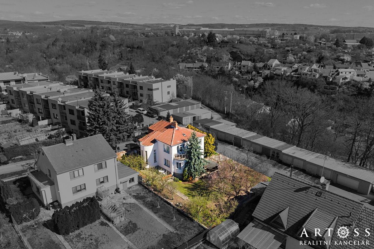 Prodej rodinného domu 167 m², pozemek 710 m² – fotografie 3