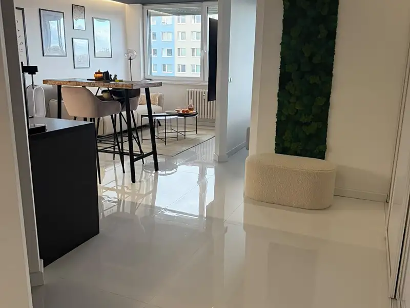 Prodej bytu 2+kk 44 m², Praha – náhled fotky 3