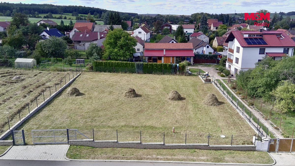 Prodej stavebního pozemku 1036 m² – fotografie 3