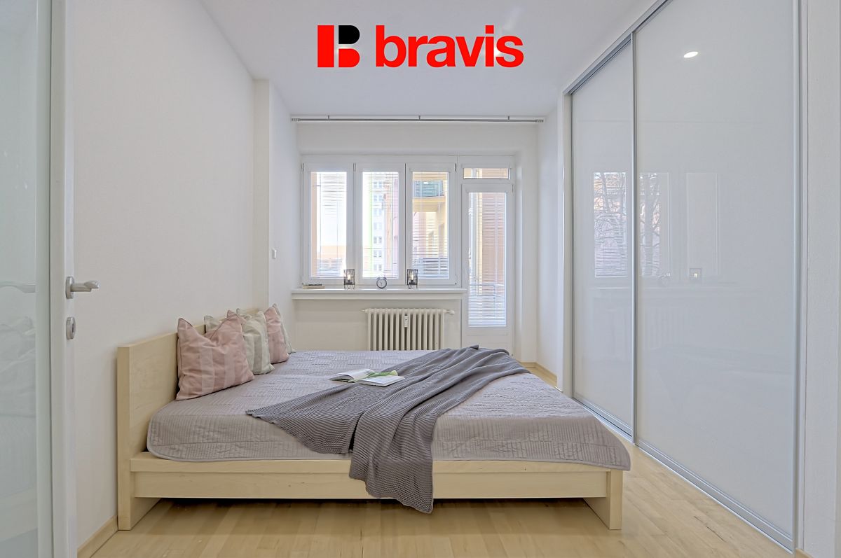 Pronájem bytu 2+kk 60 m² – fotografie 2