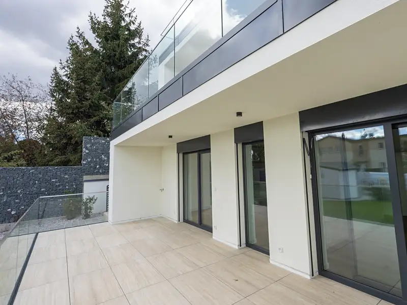 Pronájem bytu 3+kk 83 m², Praha – náhled fotky 1