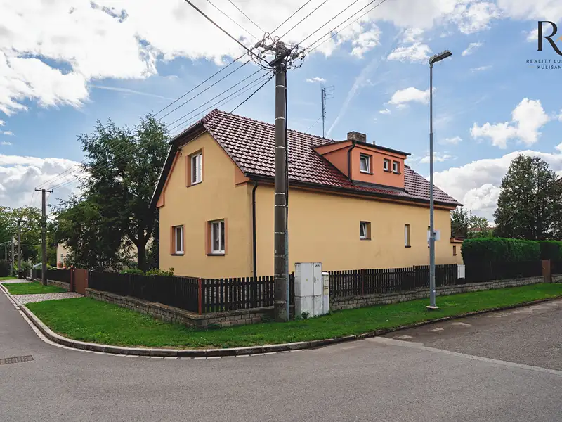 Prodej rodinného domu 160 m², pozemek 742 m², Nezvěstice – náhled fotky 2