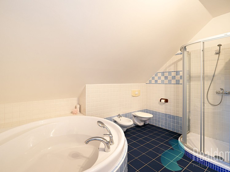 Комерційне приміщення на продаж, 267 м² (14 з 29)