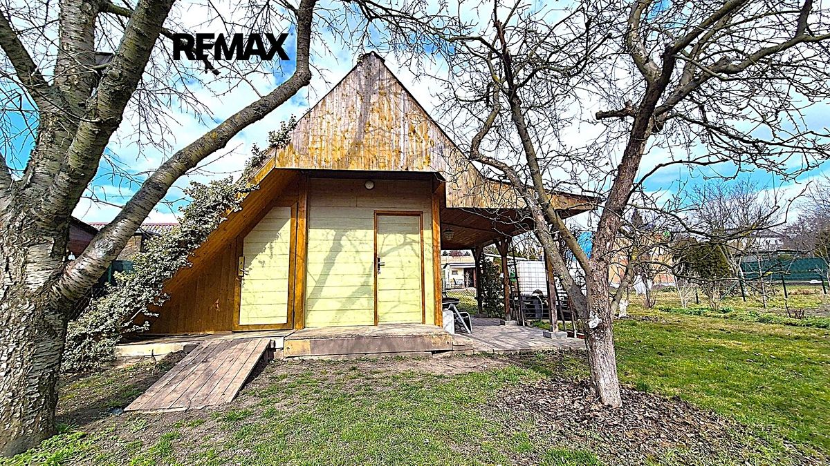 Prodej zahrady 572 m², Lenešice – fotka 1 z 3