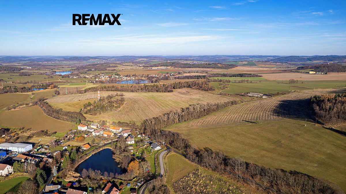 Prodej stavebního pozemku 1006 m² – fotografie 5