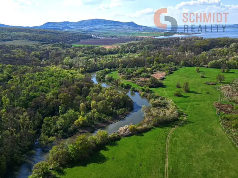 Prodej pozemku 4020 m², Bulhary – náhled fotky 2