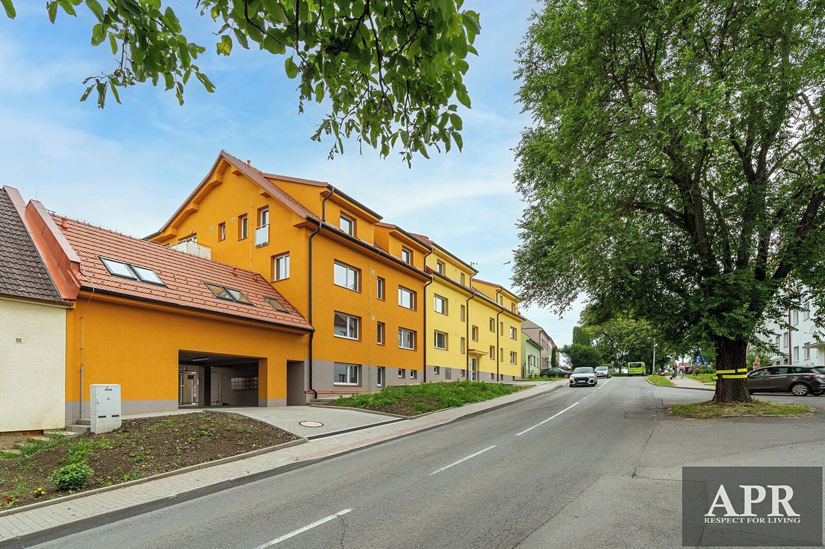 Pronájem bytu 1+kk 43 m² – fotografie 3
