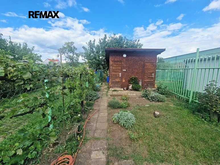 Prodej zahrady 250 m²
