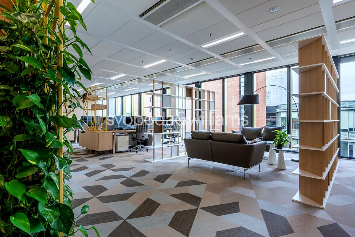 Pronájem kanceláře 859 m²