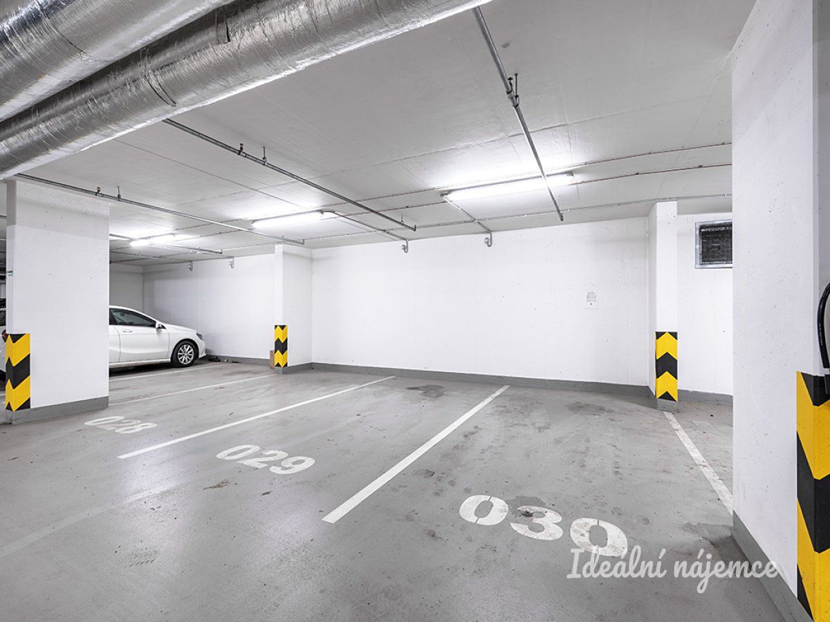 Pronájem bytu 1+kk 30 m² – fotografie 4
