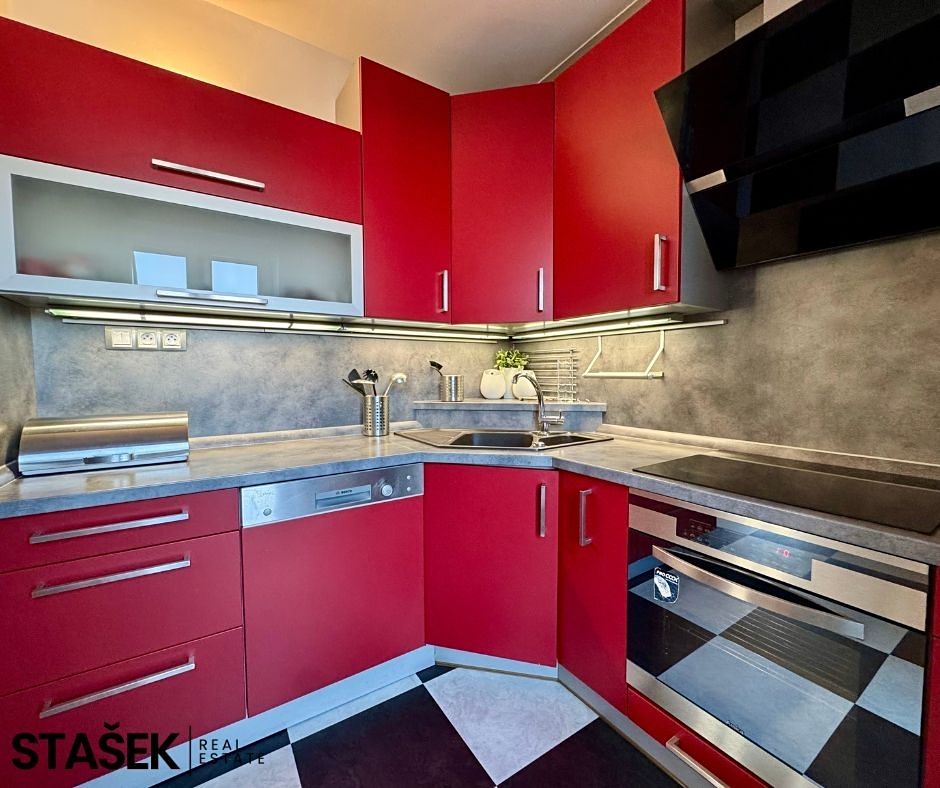 Pronájem bytu 2+kk 87 m² – fotografie 4