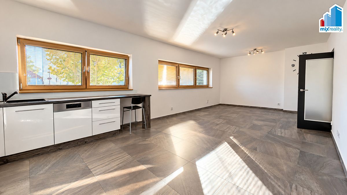 Pronájem bytu 2+kk 70 m² – fotografie 5