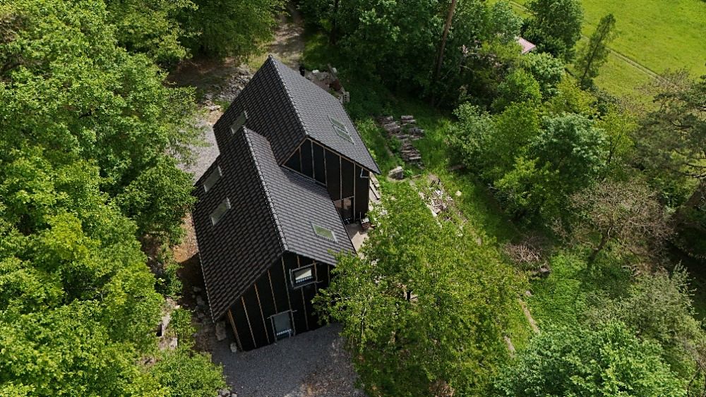 Prodej rodinného domu 140 m², pozemek 1850 m² – fotografie 2