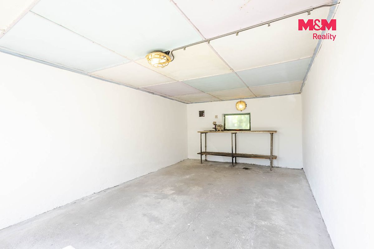 Pronájem garáže 21 m² – fotografie 3