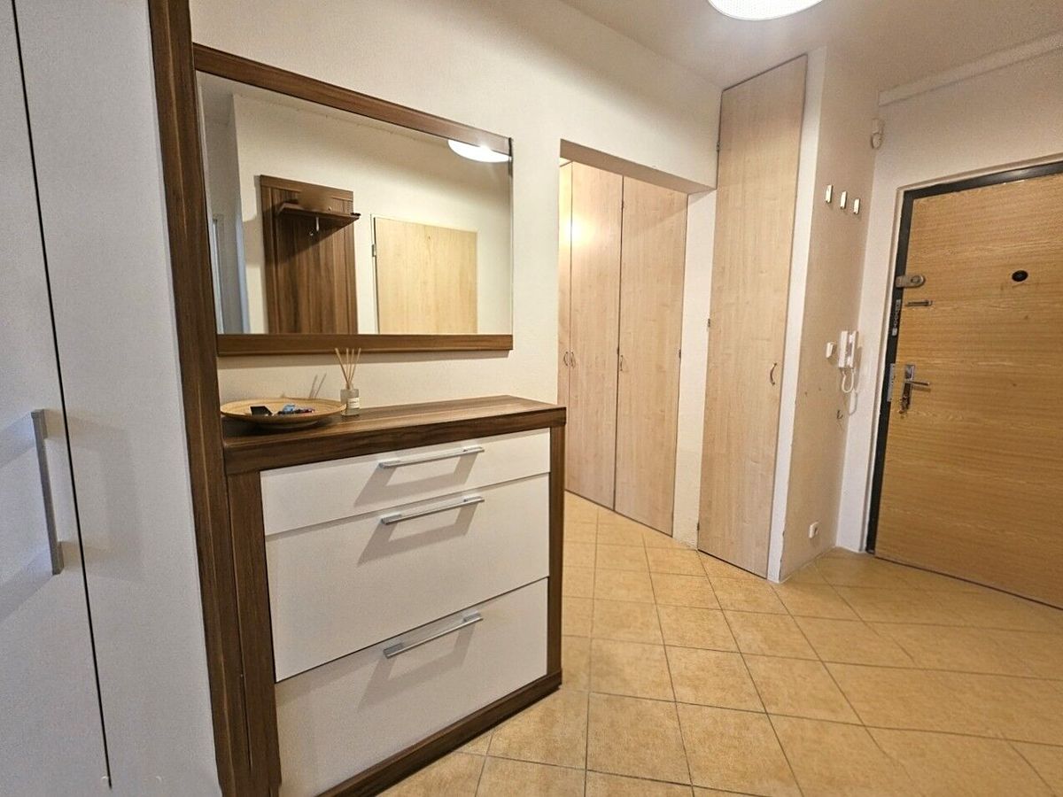 Pronájem bytu 3+kk 68 m² – fotografie 3