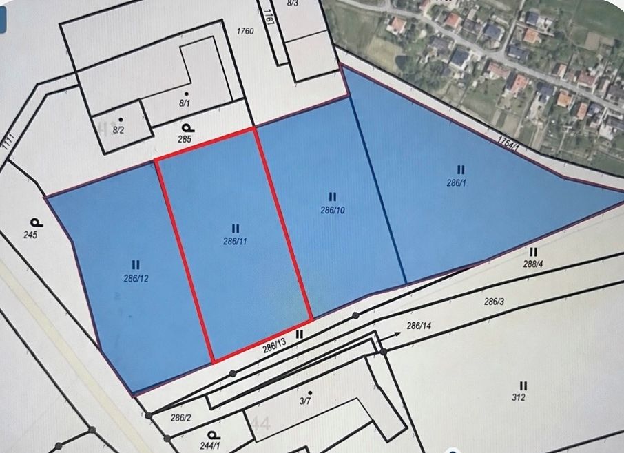 Prodej stavebního pozemku 1181 m² – fotografie 2