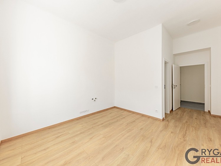 Prodej bytu 1+1, 55 m² (7 z 15)