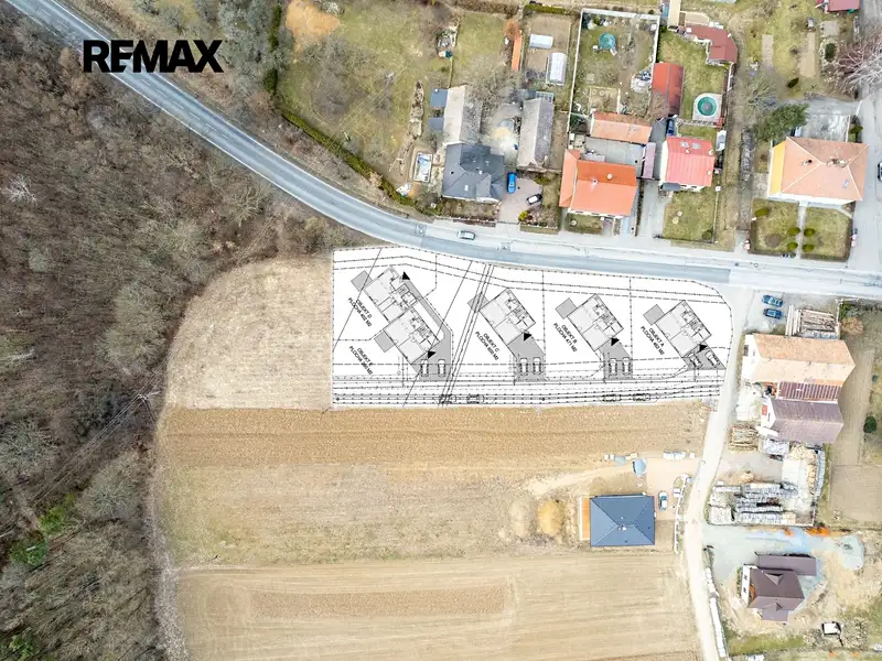 Prodej stavebního pozemku 3987 m², Jinošov – náhled fotky 1