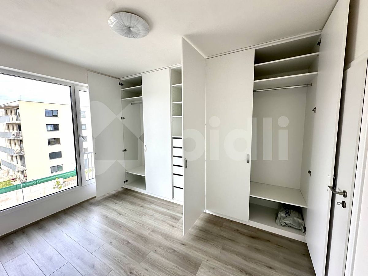 Pronájem bytu 2+kk 56 m² – fotografie 3