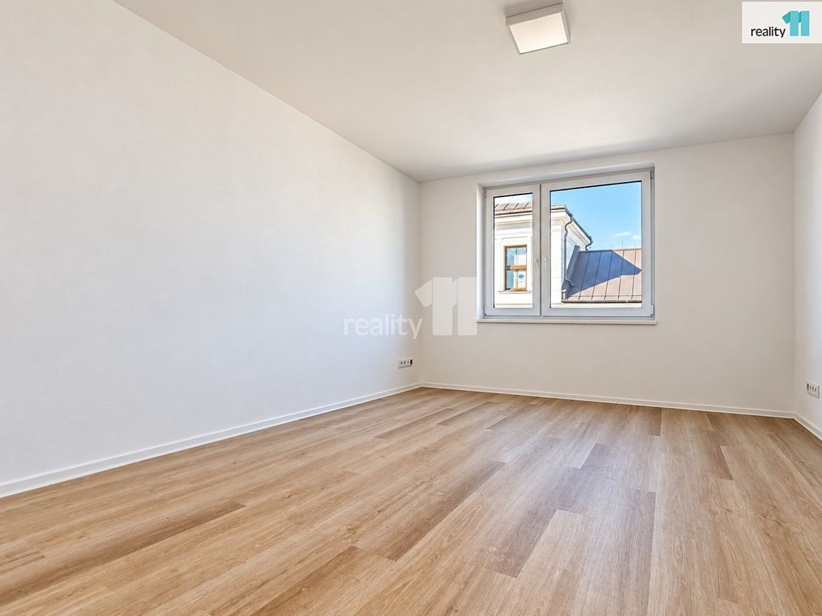 Pronájem bytu 3+kk 106 m²