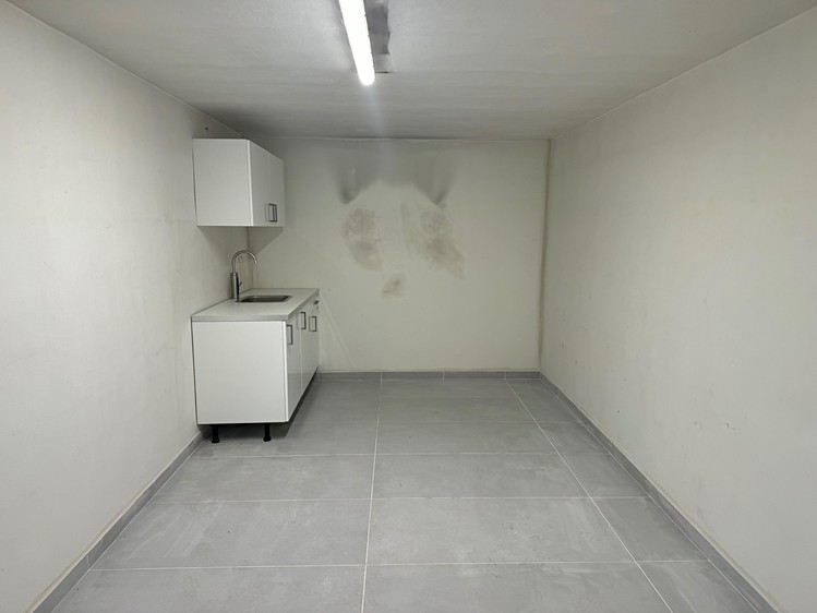 Pronájem komerčního prostoru, 260 m² (6 z 9)
