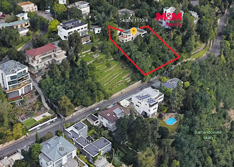 Prodej stavebního pozemku 1894 m², Praha – náhled fotky 1