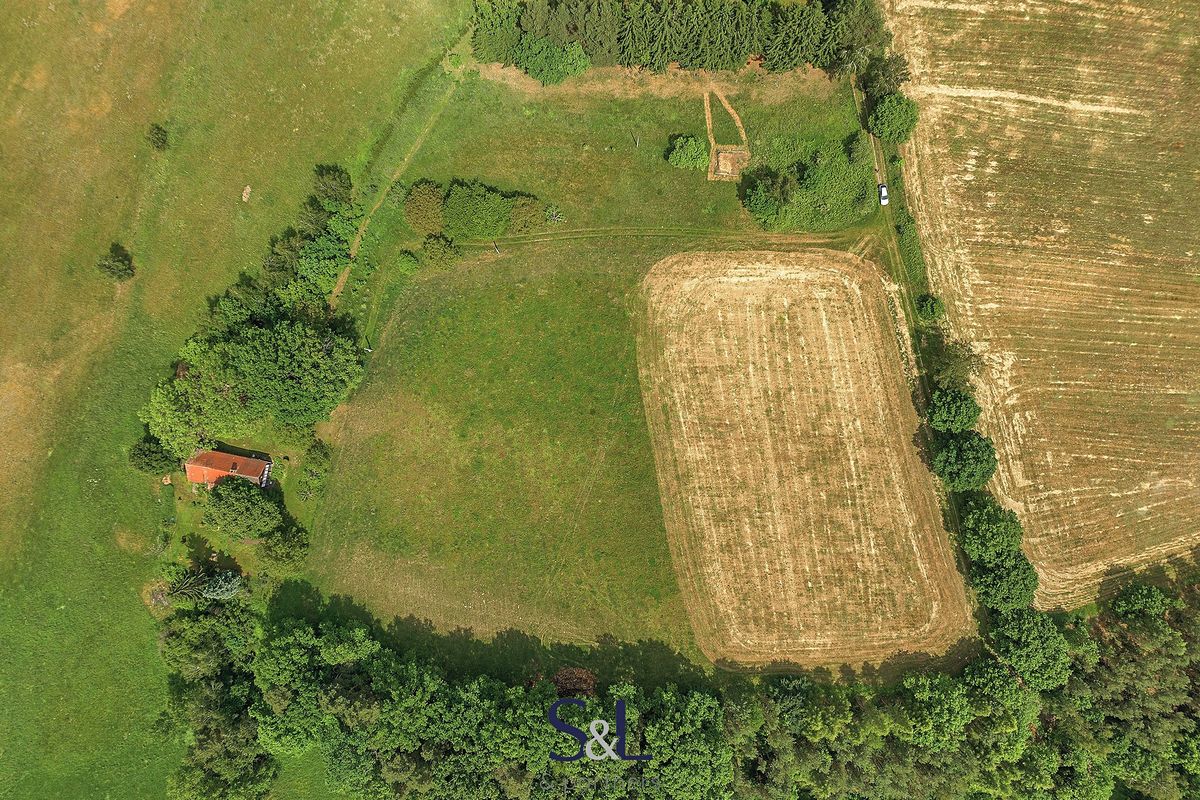 Prodej stavebního pozemku 3160 m² – fotografie 3
