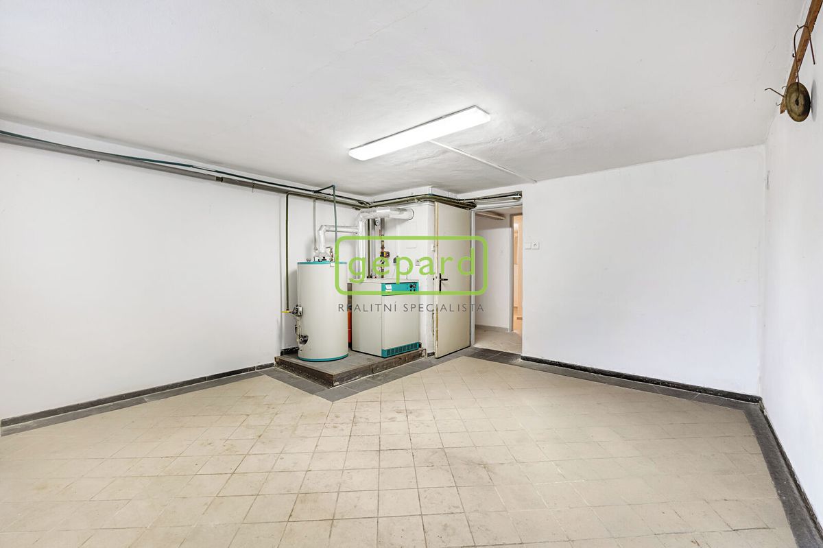 Prodej vícegeneračního domu 353 m², pozemek 496 m² – fotografie 3