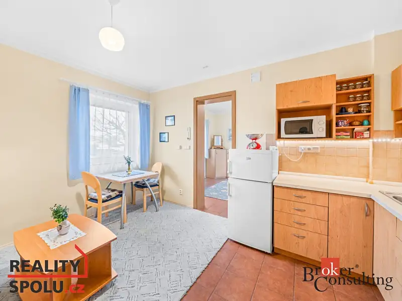 Pronájem bytu 2+kk 33 m², Osek – náhled fotky 1