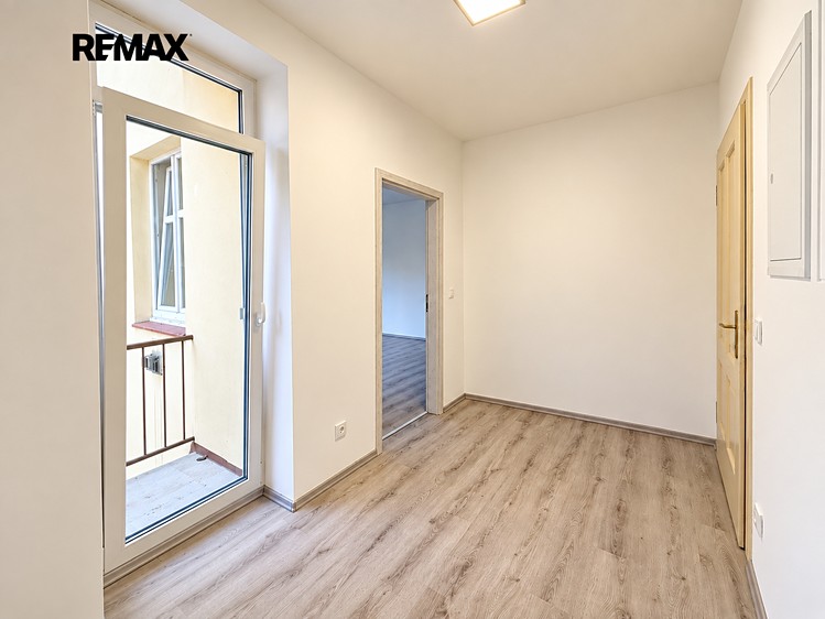 Prodej bytu 2+kk, 54 m² (6 z 15)