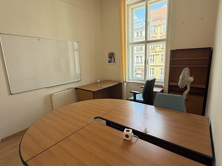 Prodej komerčního prostoru, 208 m² (13 z 17)