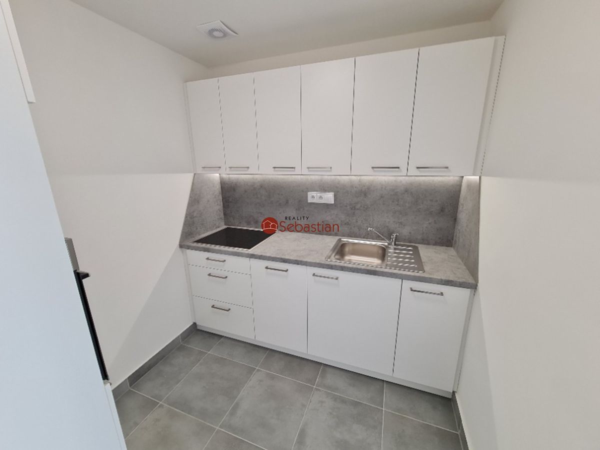 Pronájem bytu 2+1 37 m²