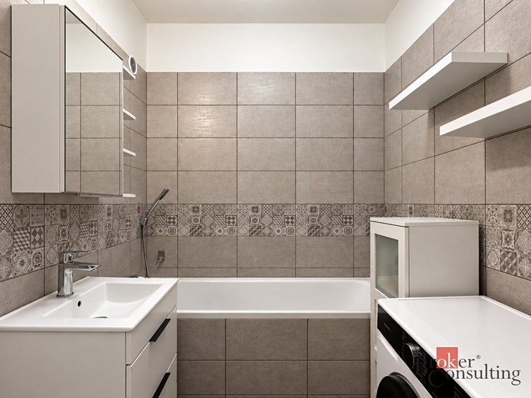 Pronájem bytu 2+kk, 41 m² (6 z 8)