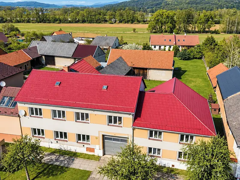 Prodej rodinného domu 350 m², pozemek 2531 m², Moravičany – náhled fotky 1