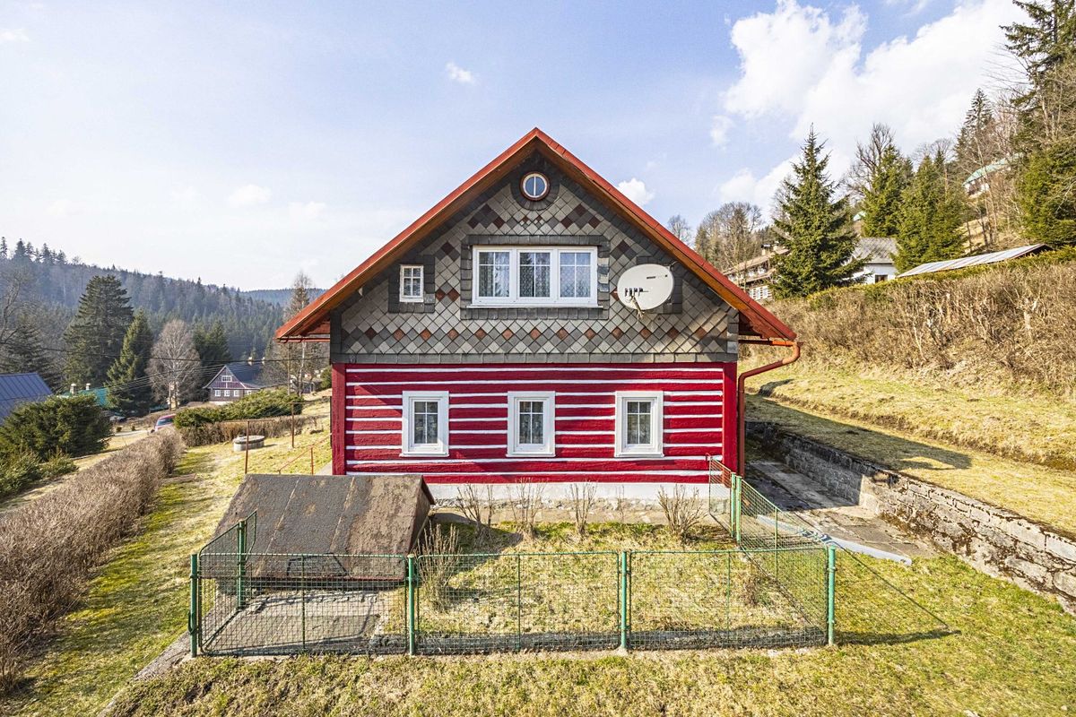 Prodej rodinného domu 150 m², pozemek 725 m²
