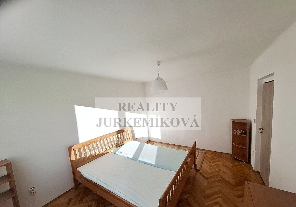 Pronájem bytu 2+1 52 m² – fotografie 4