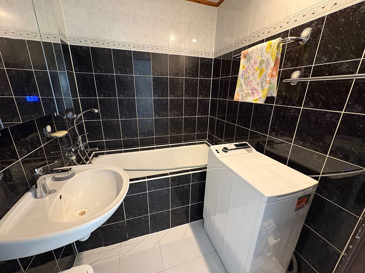 Pronájem bytu 4+1 75 m² – fotografie 3
