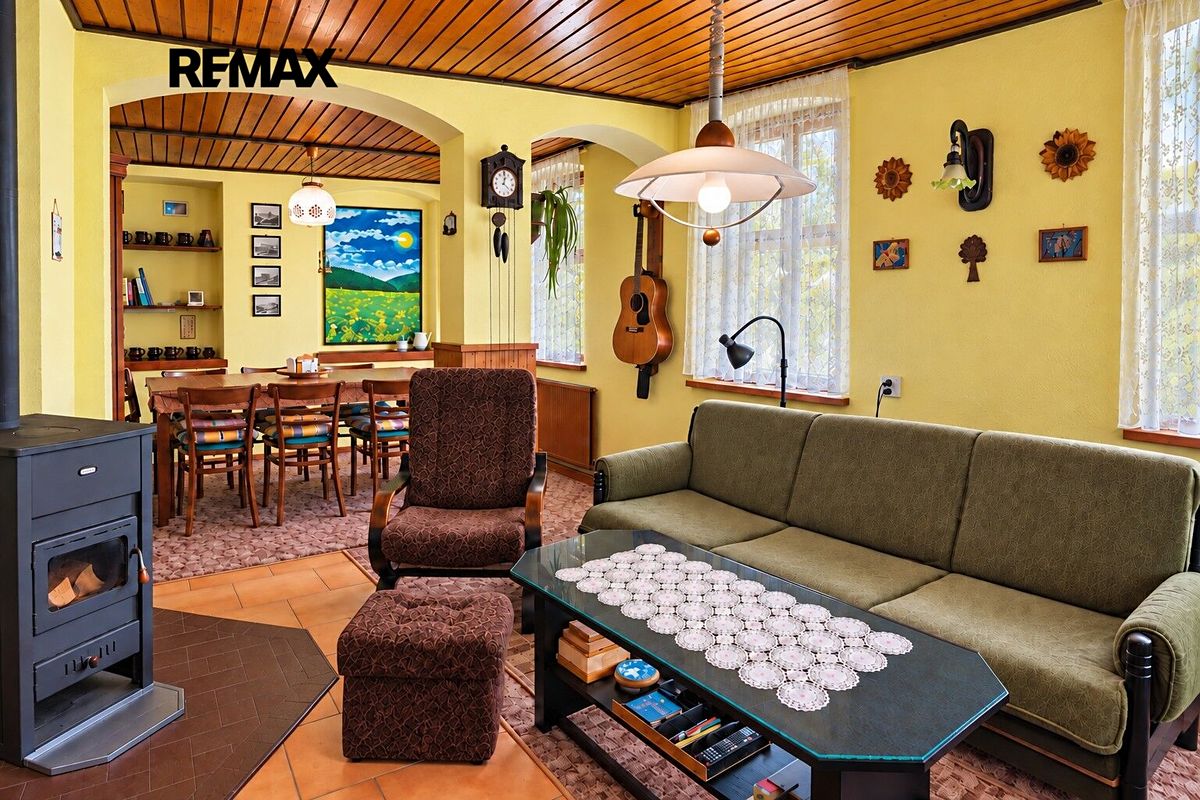 Prodej rodinného domu 190 m², pozemek 1158 m² – fotografie 4