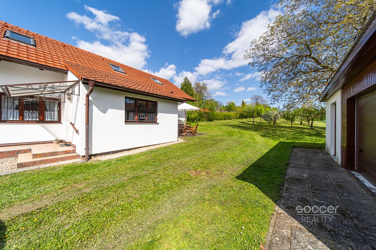 Pronájem rodinného domu 180 m², pozemek 1662 m² – fotografie 4
