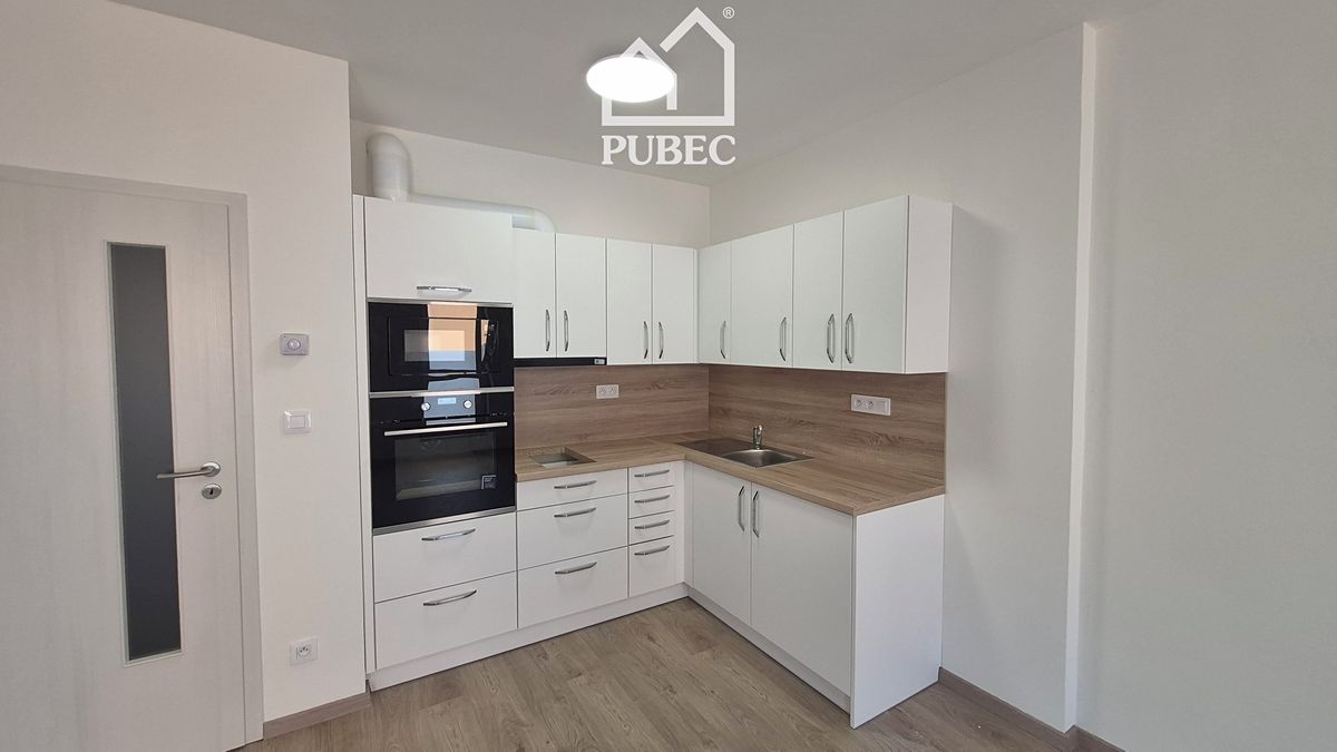 Pronájem bytu 1+kk 32 m² – fotografie 4