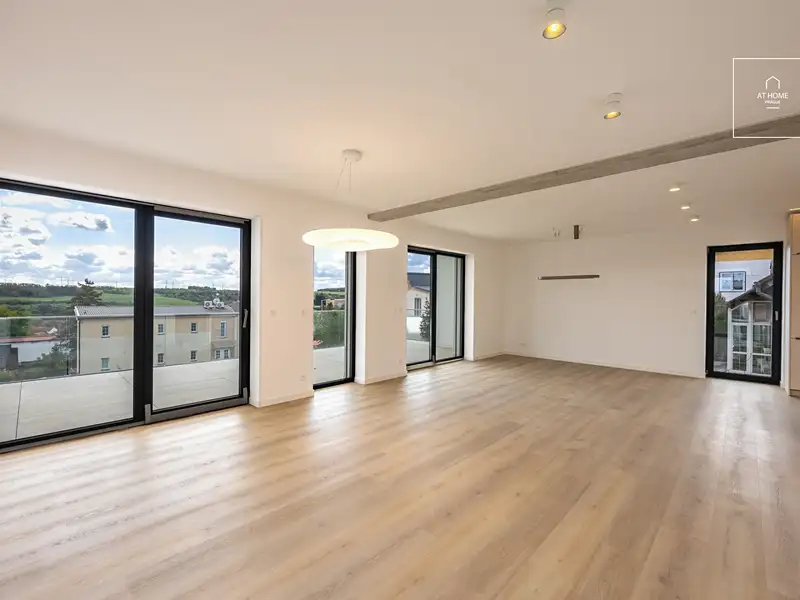 Pronájem bytu 3+kk 110 m², Praha – náhled fotky 1