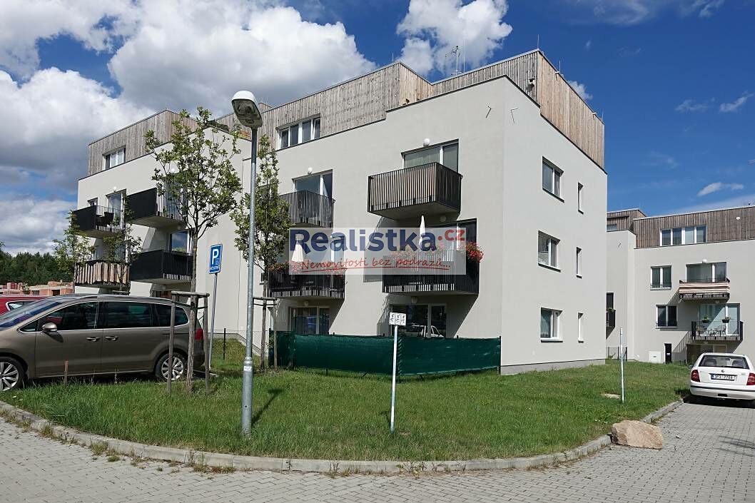 Pronájem bytu 2+kk 59 m² – fotografie 2