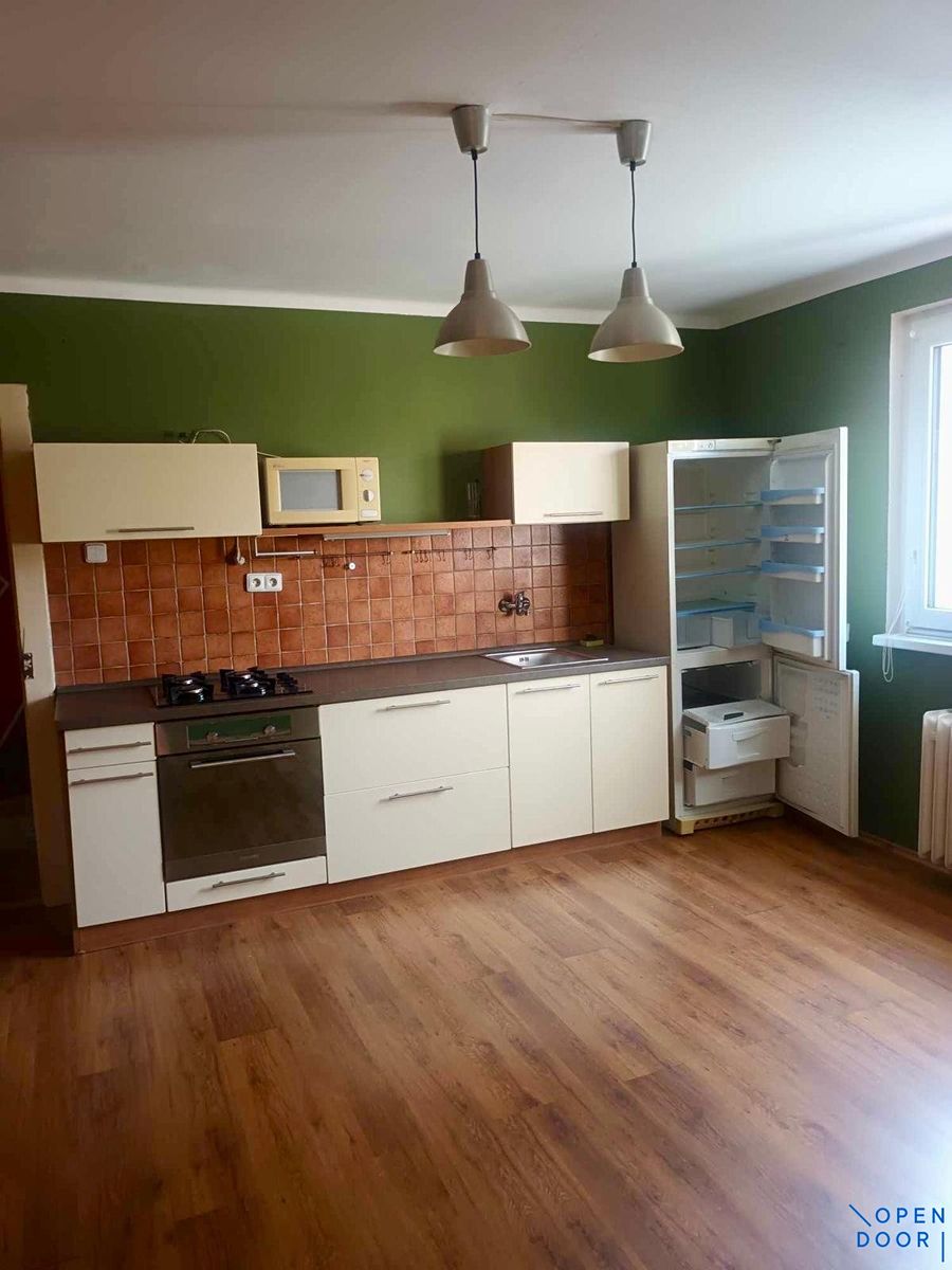 Pronájem bytu 1+1 38 m², Horní Slavkov – fotka 1 z 3