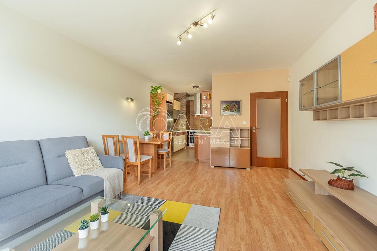 Pronájem bytu 2+kk 53 m² – fotografie 5