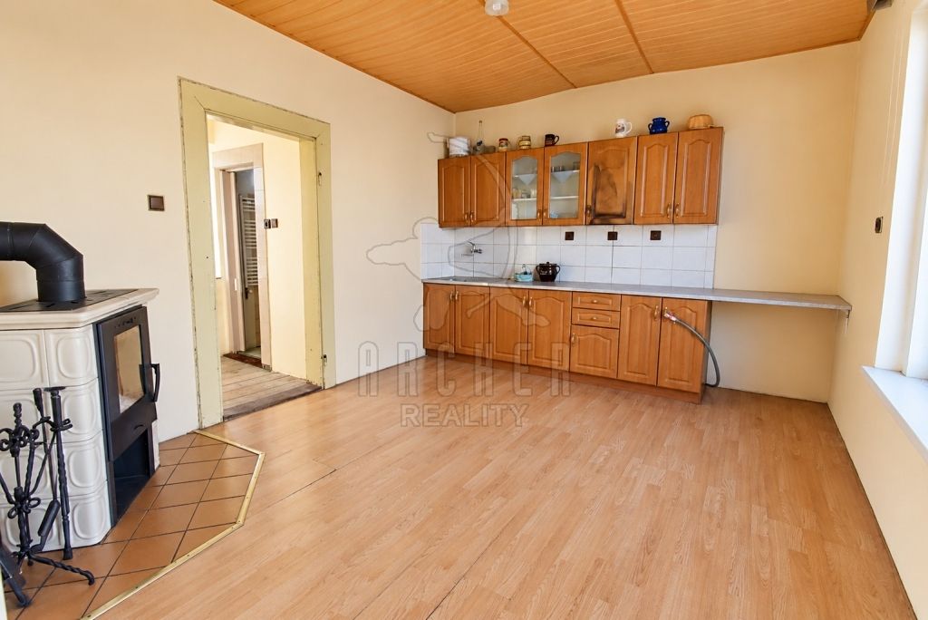 Prodej rodinného domu 78 m², pozemek 910 m² – fotografie 5