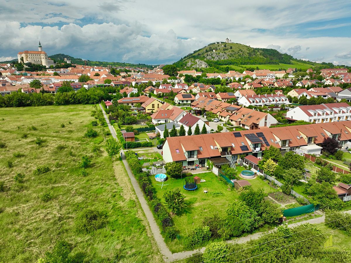 Prodej rodinného domu 186 m², pozemek 755 m² – fotografie 5