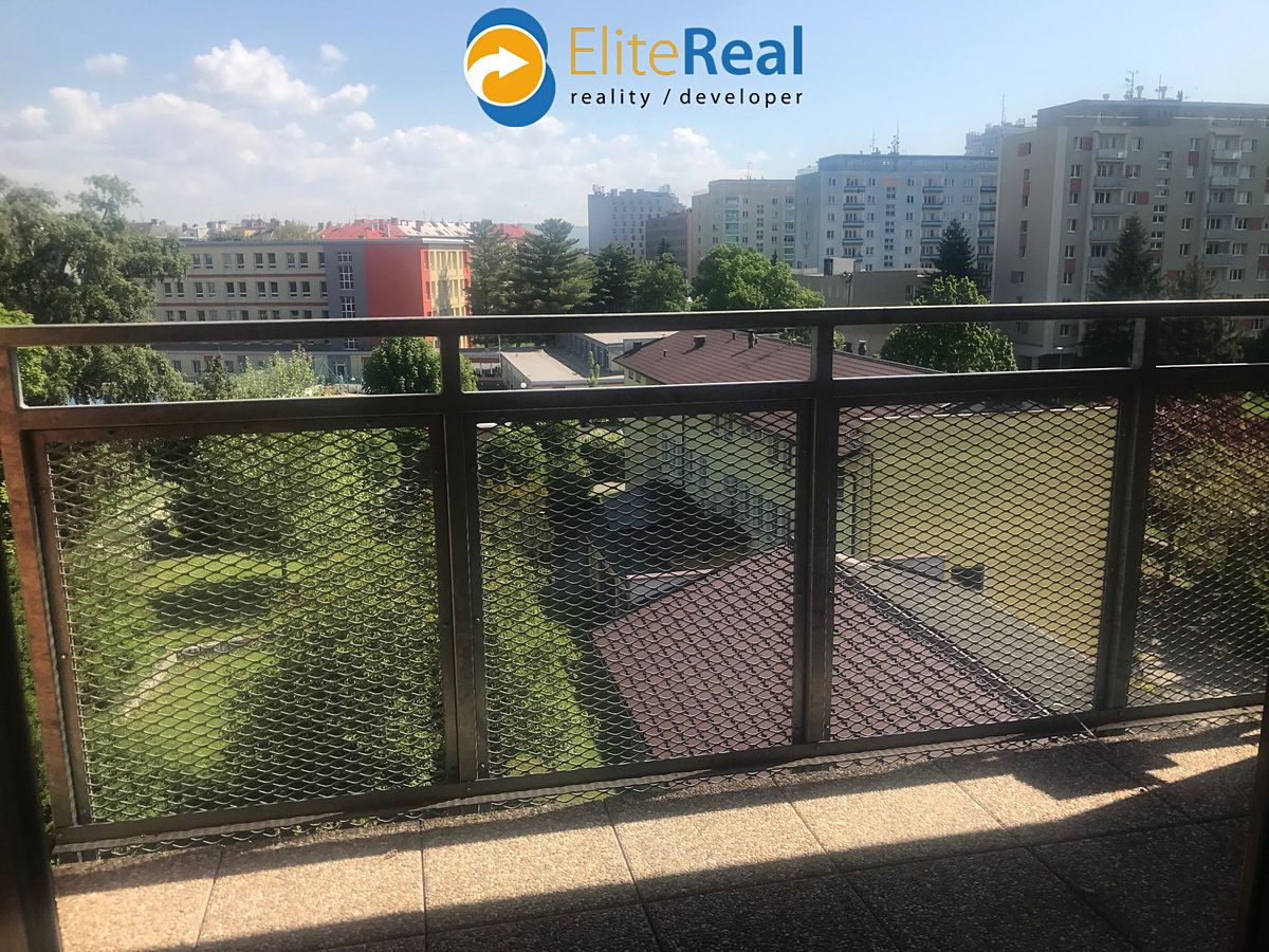 Pronájem bytu 1+kk 33 m² – fotografie 3