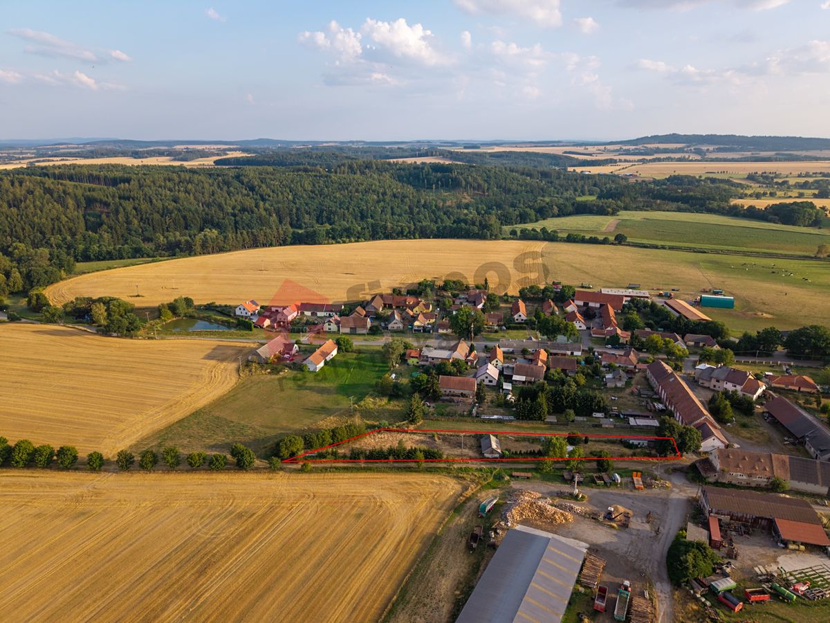 Prodej stavebního pozemku 2567 m² – fotografie 2